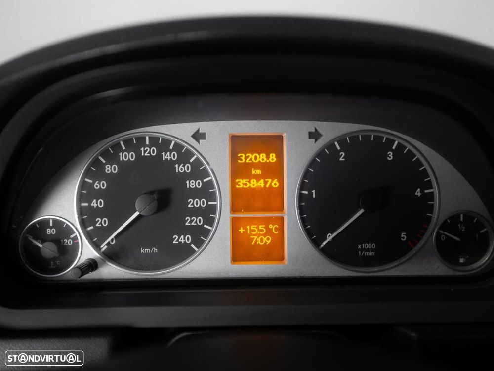 Mercedes-Benz B 180 CDi - 17