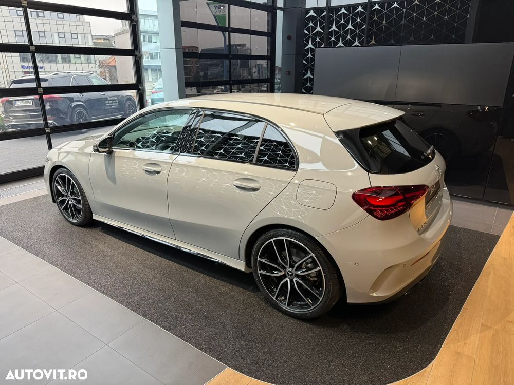 Mercedes-Benz A 200 MHEV 7G-DCT Sedan - 6