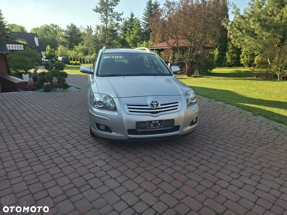 Toyota Avensis 1.8 VVT-i Sol Premium - 5
