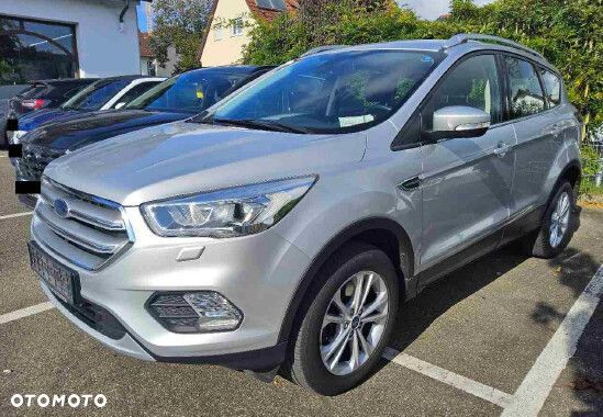Ford Kuga - 1