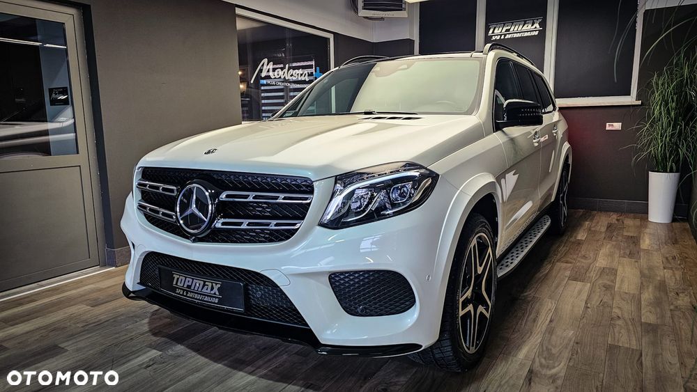 Mercedes-Benz GLS - 24