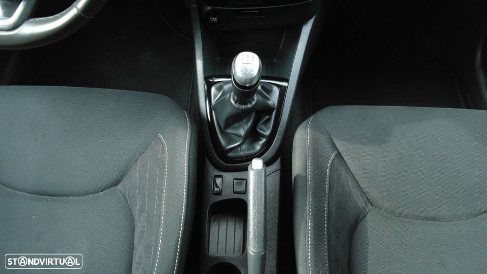 Renault Clio 0.9 TCe Limited - 37
