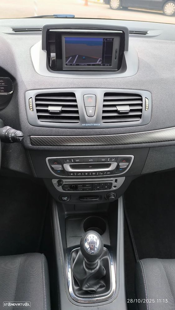 Renault Mégane ver-1-5-dci-limited - 40