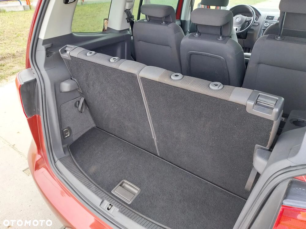 Volkswagen Touran 1.6 TDI SCR (BlueMotion Technology) Comfortline - 10