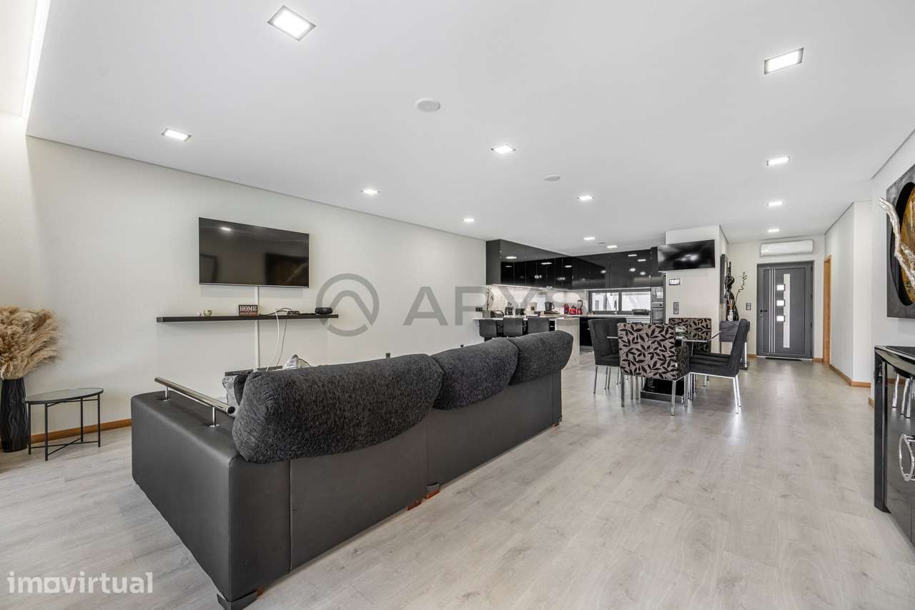 Moradia T3 Suites térrea em Arcozelo - Grande imagem: 2/25