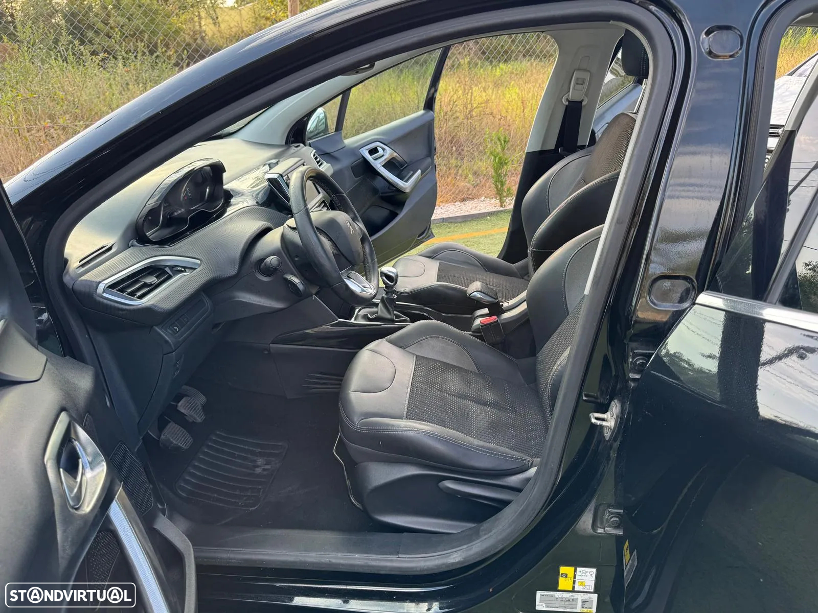 Peugeot 2008 1.6 BlueHDi Allure - 6