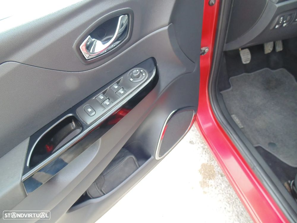 Renault Captur 0.9 TCE Exclusive - 23