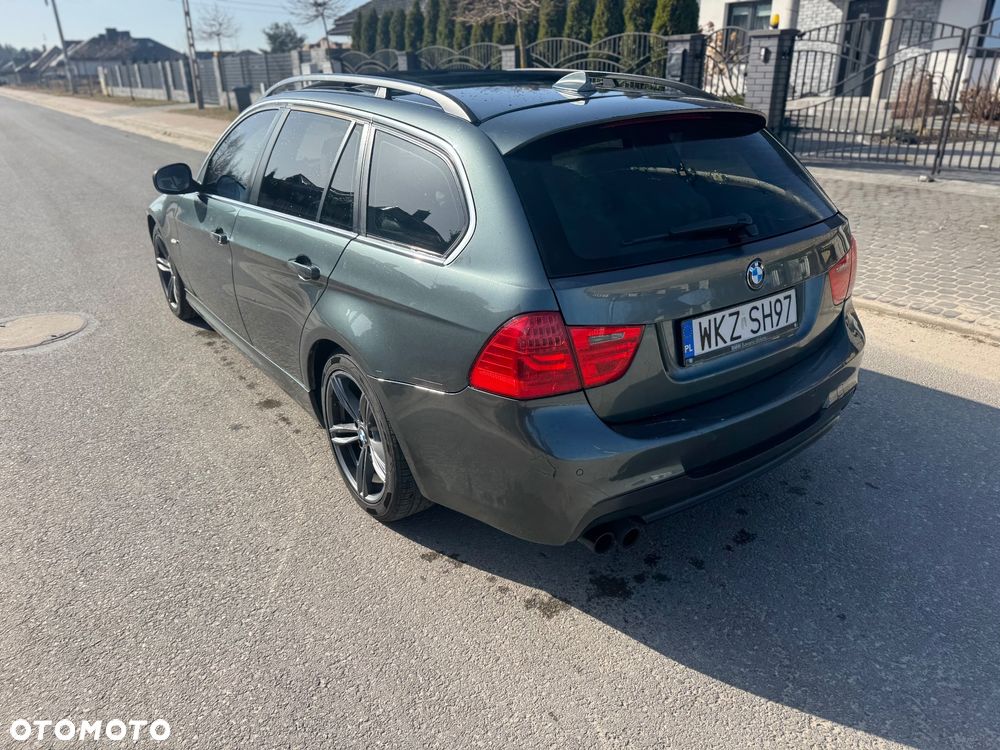 BMW Seria 3 330d xDrive - 36