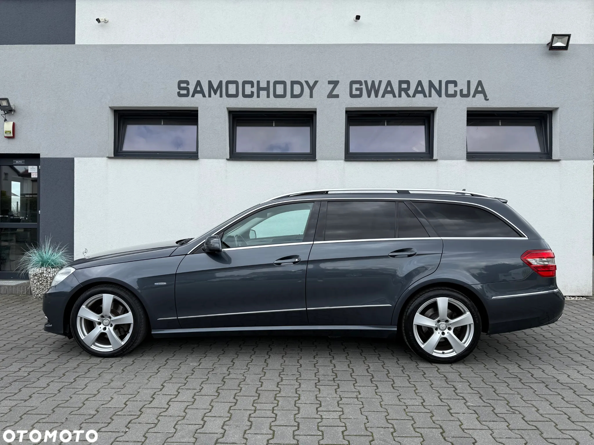 Mercedes-Benz Klasa E 350 T CDI DPF 4Matic BlueEFFICIENCY 7G-TRONIC - 13