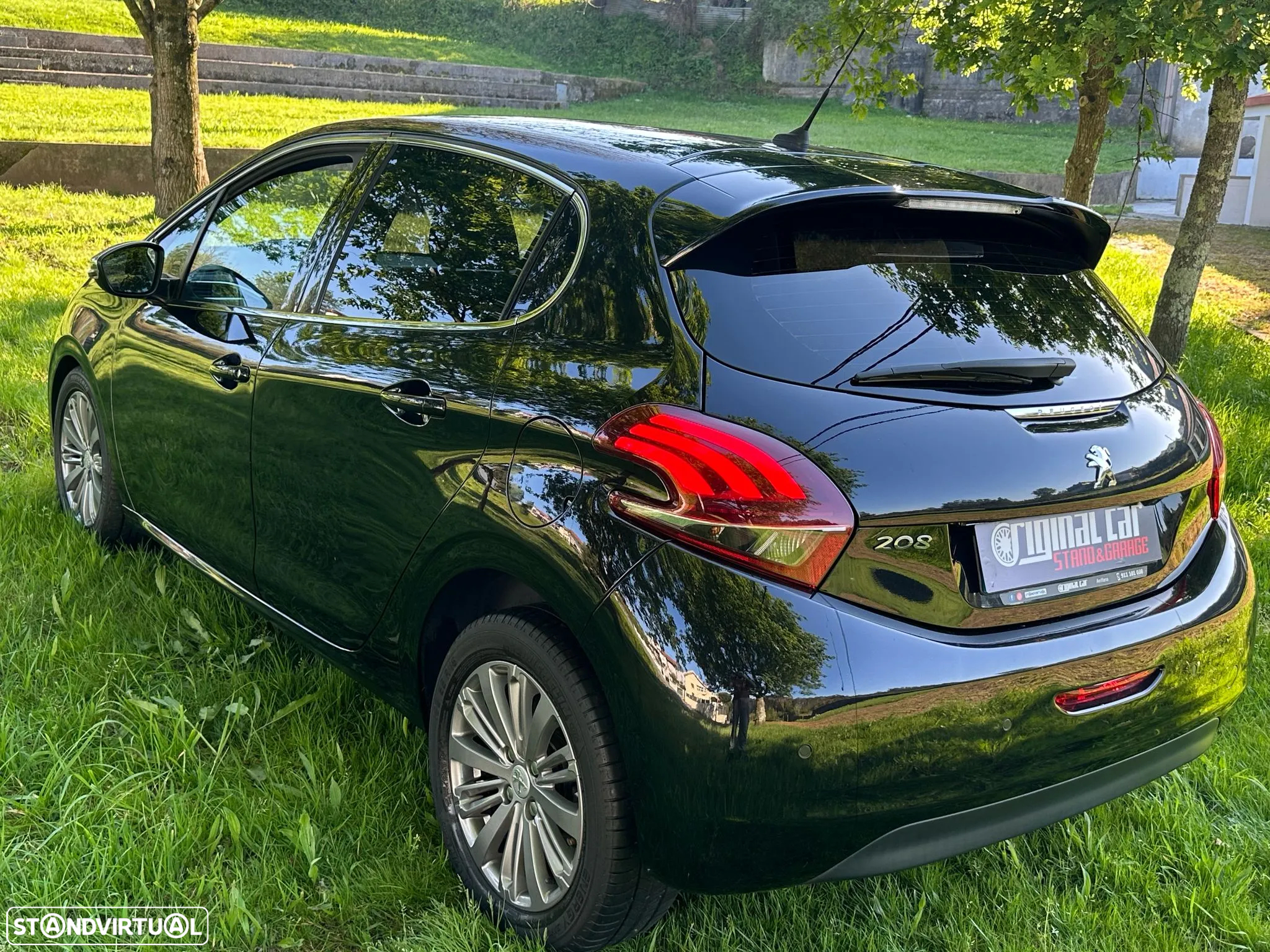 Peugeot 208 1.5 BlueHDi Signature - 25