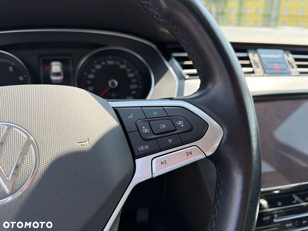 Volkswagen Passat 1.5 TSI EVO Elegance DSG - 25