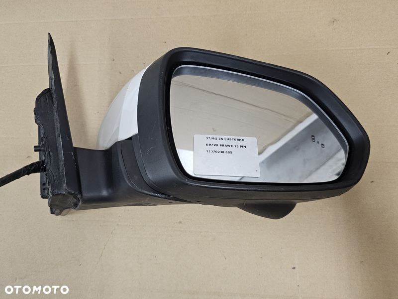 MG ZS LUSTERKO DRZWI PRAWE 13 PIN 11370240 - 10
