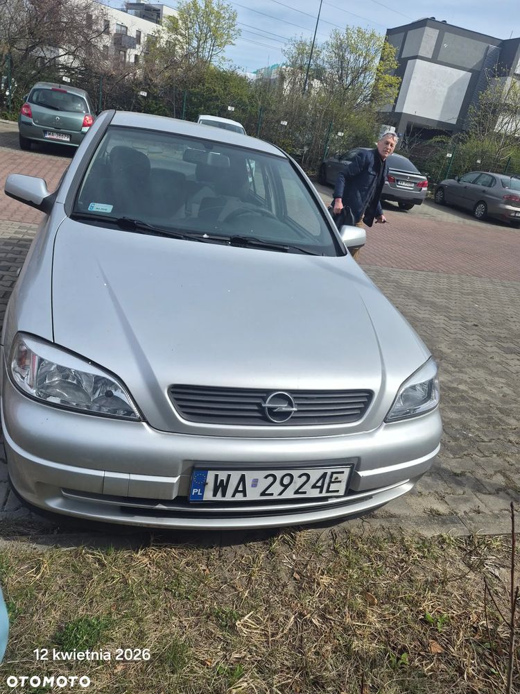 Opel Astra - 4
