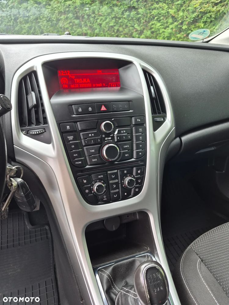 Opel Astra 1.4 Turbo - 22