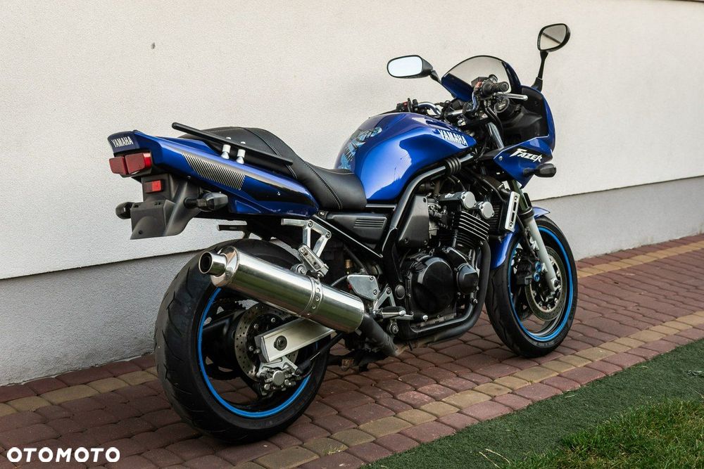 Yamaha FZS - 3