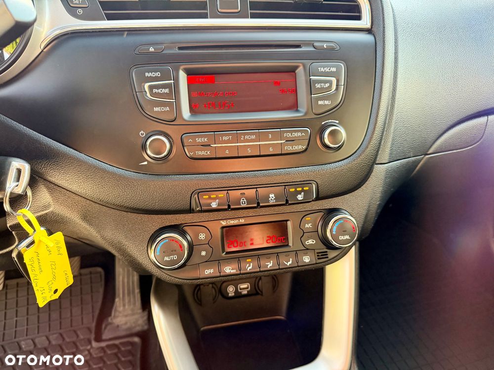 Kia Ceed 1.6 CRDi 136 ISG Vision - 15
