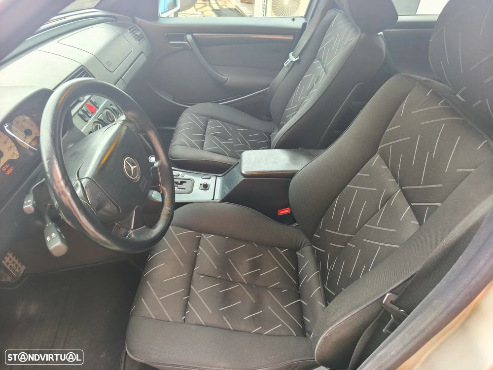 Mercedes-Benz C 220 CDI Sport - 25