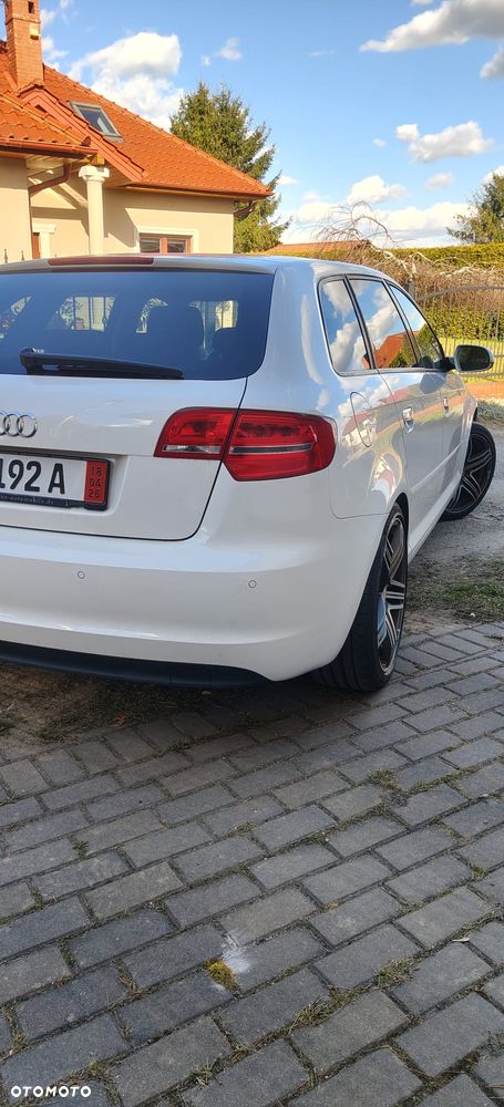 Audi A3 Sportback 1.4 TFSI Ambiente - 4