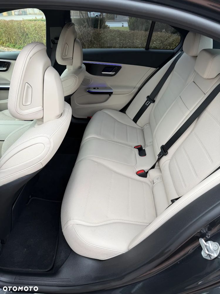 Mercedes-Benz Klasa C 220 d 4MATIC 9G-TRONIC - 12