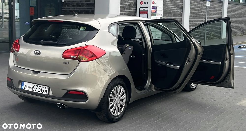 Kia Ceed 1.6 CRDi L - 10