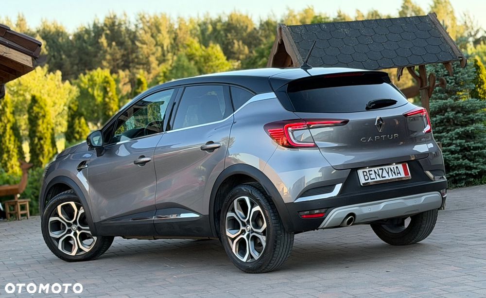 Renault Captur 1.3 TCe mHEV Intens EDC - 4
