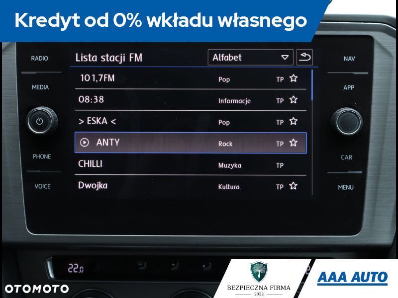 Volkswagen Passat - 13