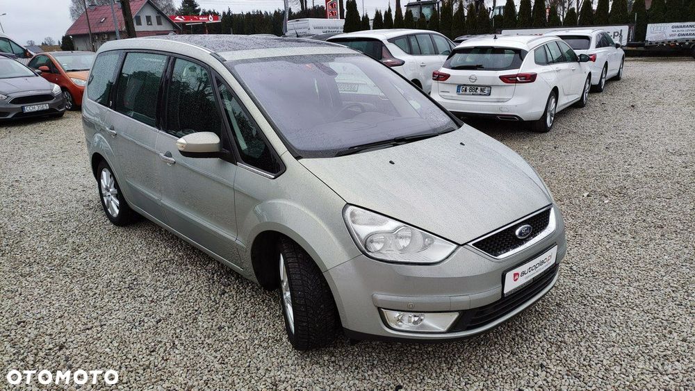 Ford Galaxy - 16