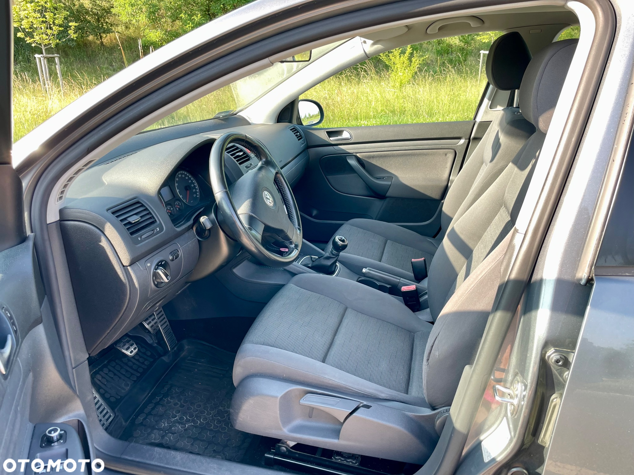 Volkswagen Golf V 1.4 Comfortline - 4