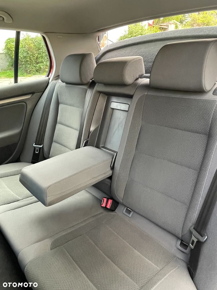 Volkswagen Golf V 1.9 TDI Comfortline - 6