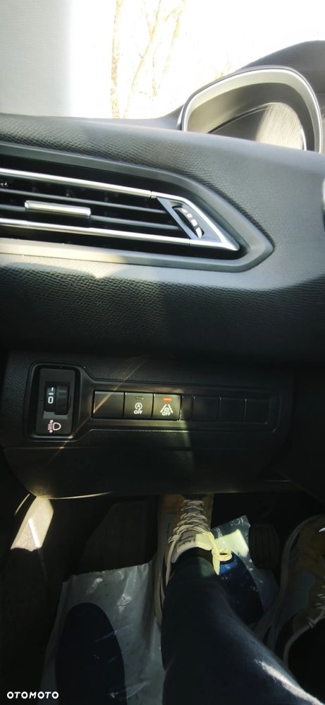 Peugeot 308 BlueHDi 100 Stop & Start Active Pack - 16