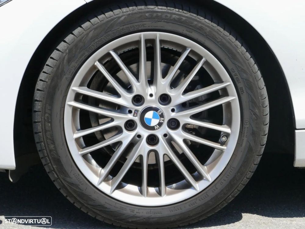 BMW 116 d Pack M - 8