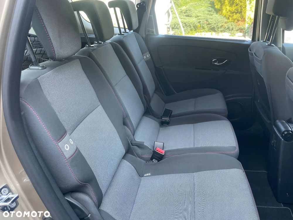 Renault Scenic ENERGY TCe 130 BOSE EDITION - 19