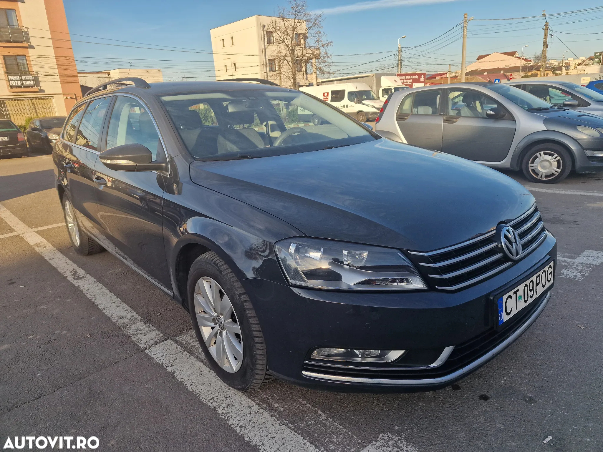 Volkswagen Passat - 4