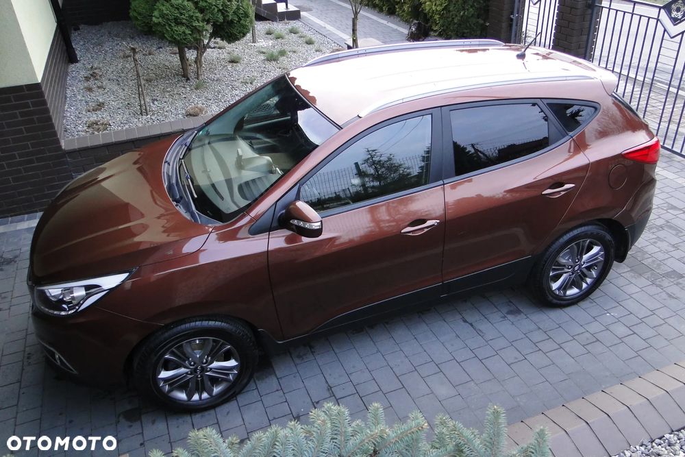 Hyundai ix35 2.0 CRDi 4WD Fifa World Cup Gold Edition - 9