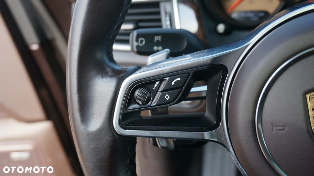 Porsche Macan - 20