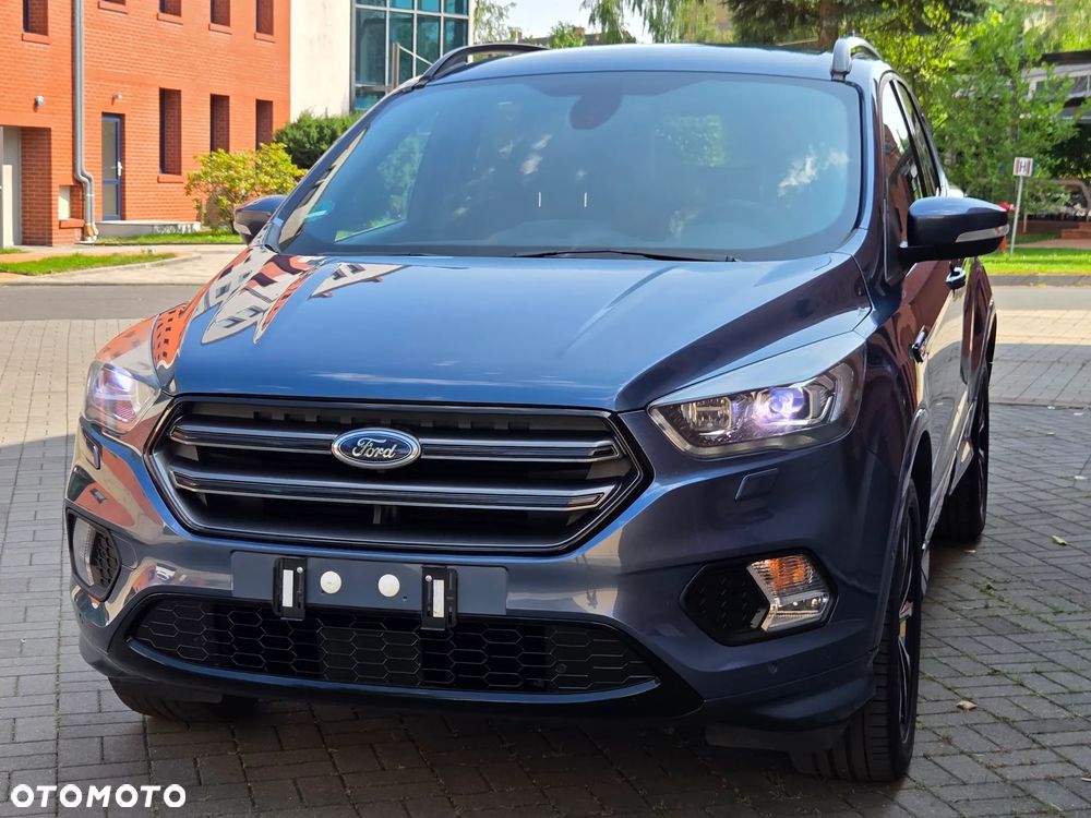 Ford Kuga 1.5 EcoBoost 2x4 ST-Line - 38