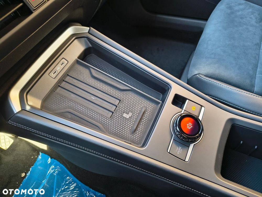 Volkswagen T-Roc 1.5 eTSI Style DSG - 27