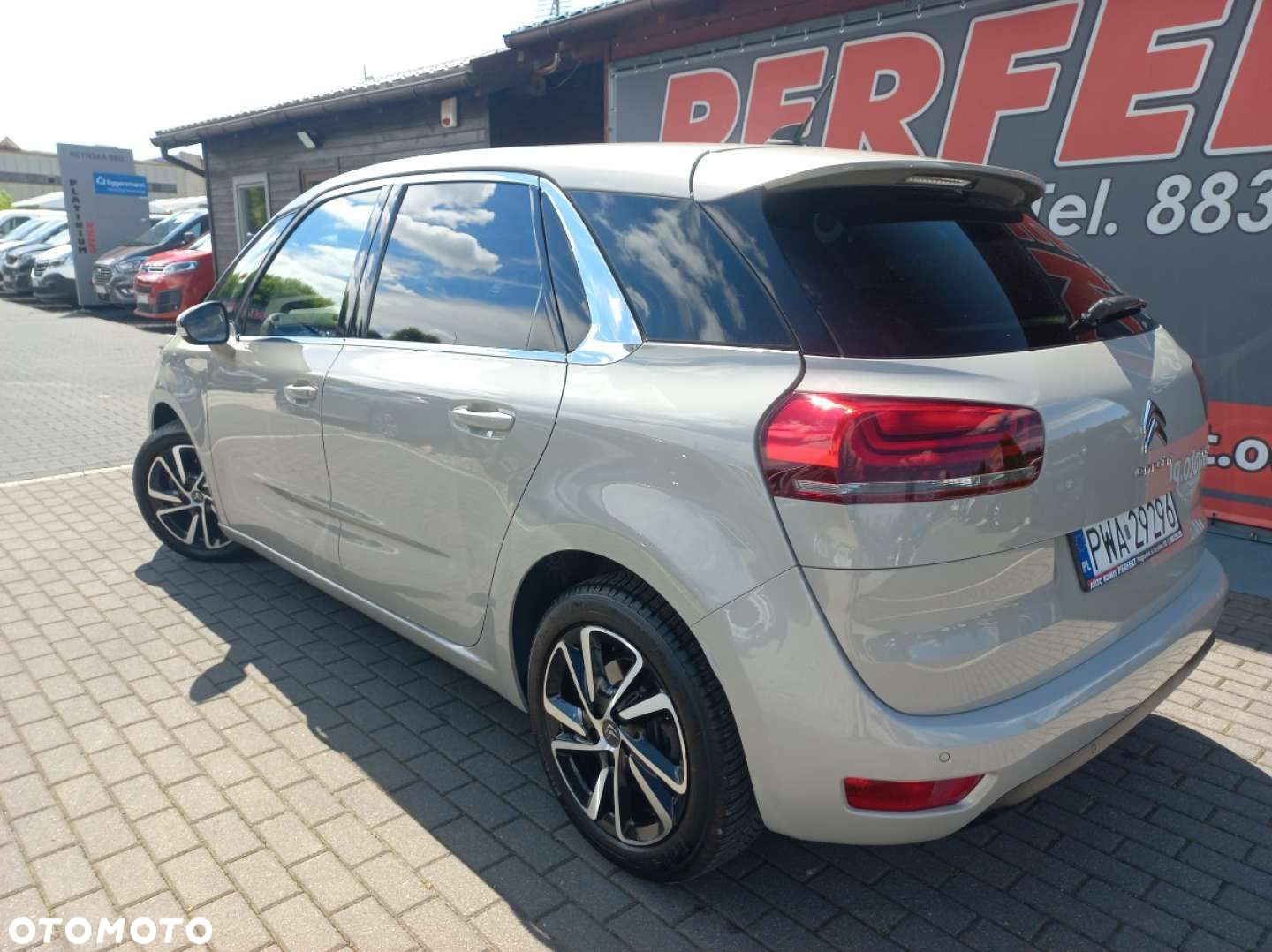 Citroën C4 Picasso - 6