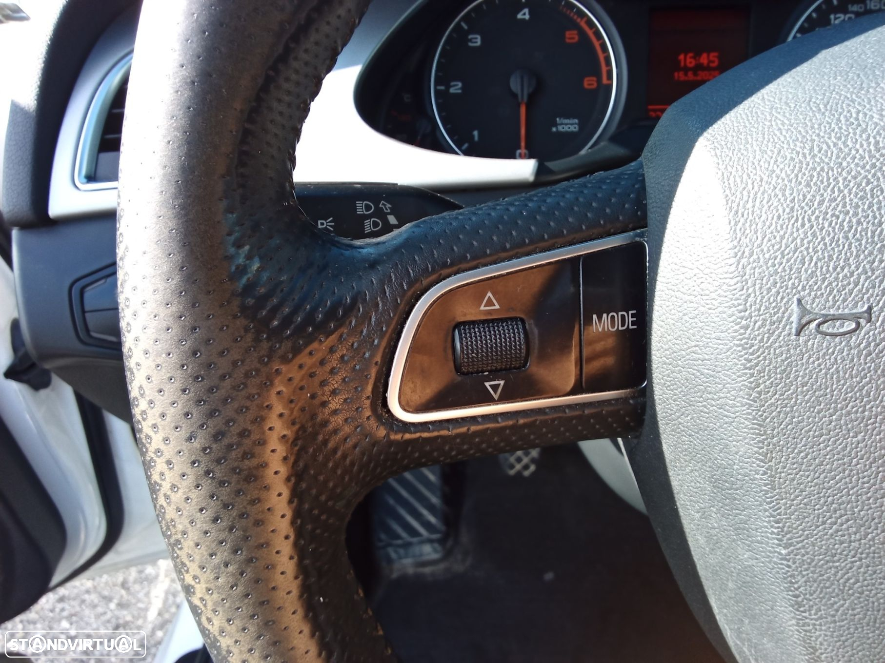 Audi A4 Avant 2.0 TDI Advance - 13