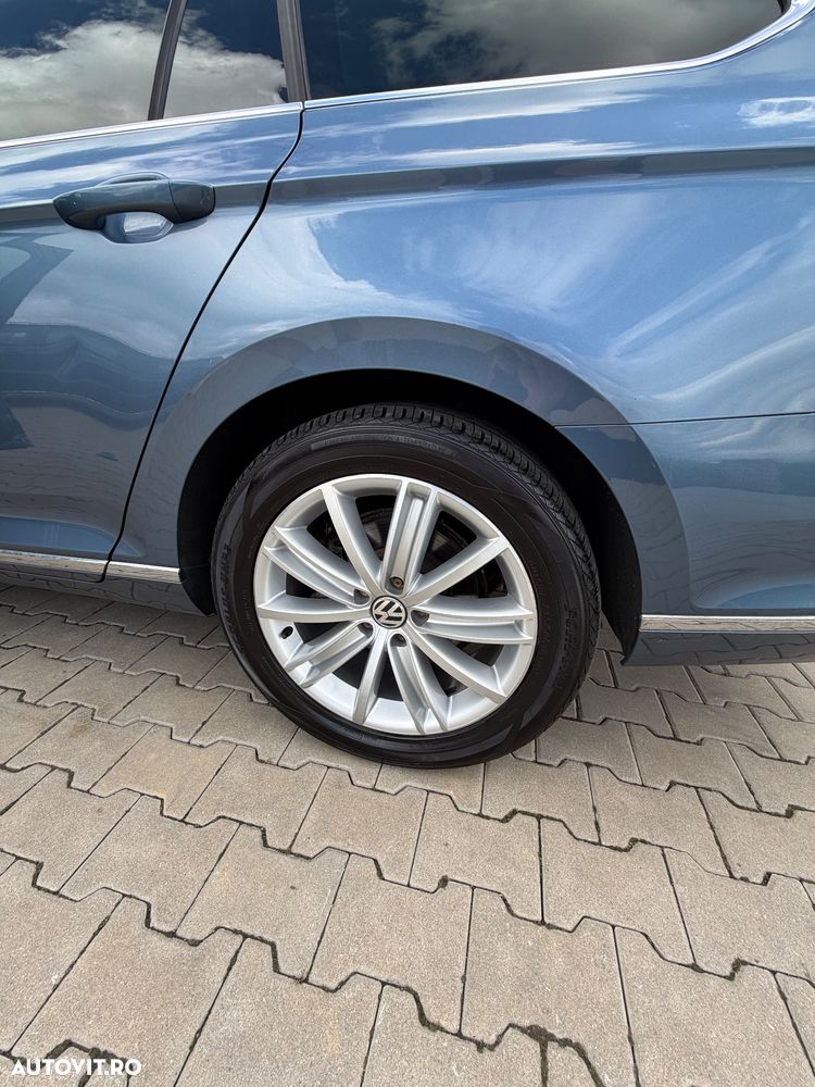 Volkswagen Passat 2.0 Blue TDI SCR Highline - 25