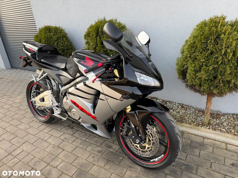 Honda CBR - 9