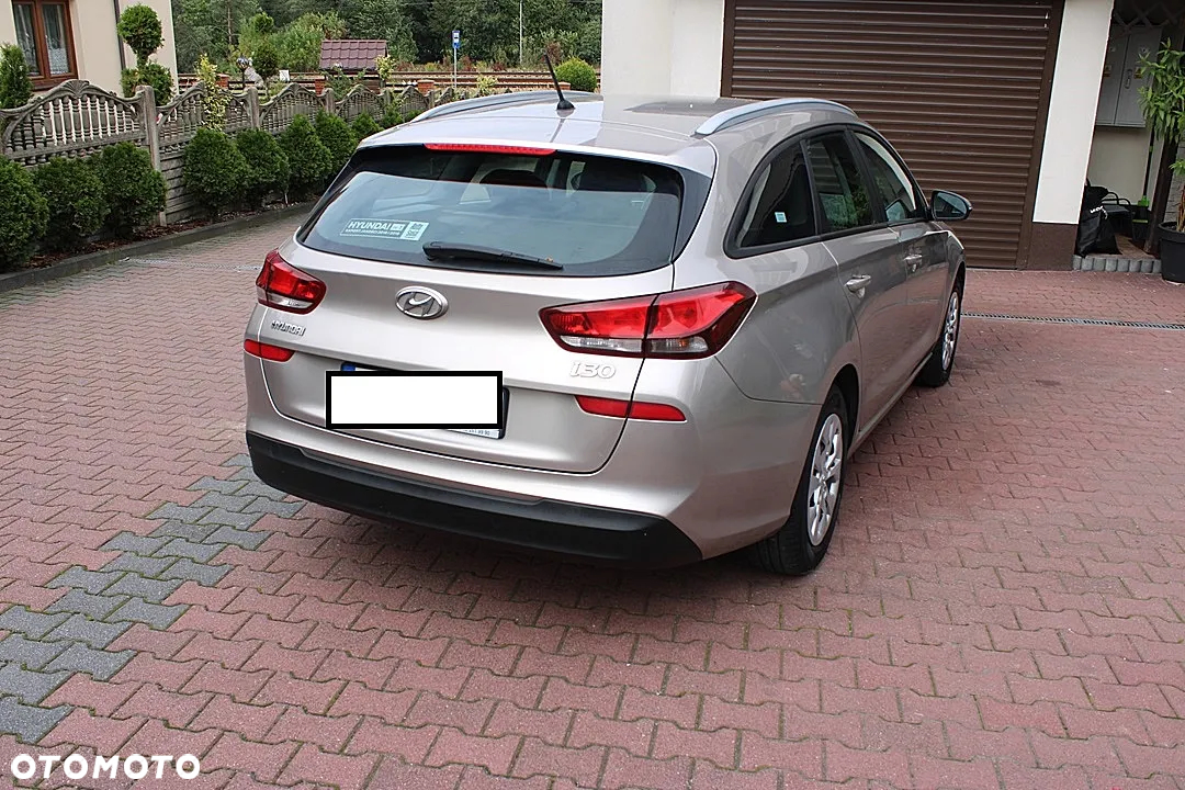 Hyundai i30 1.4 Premiere Comfort - 6