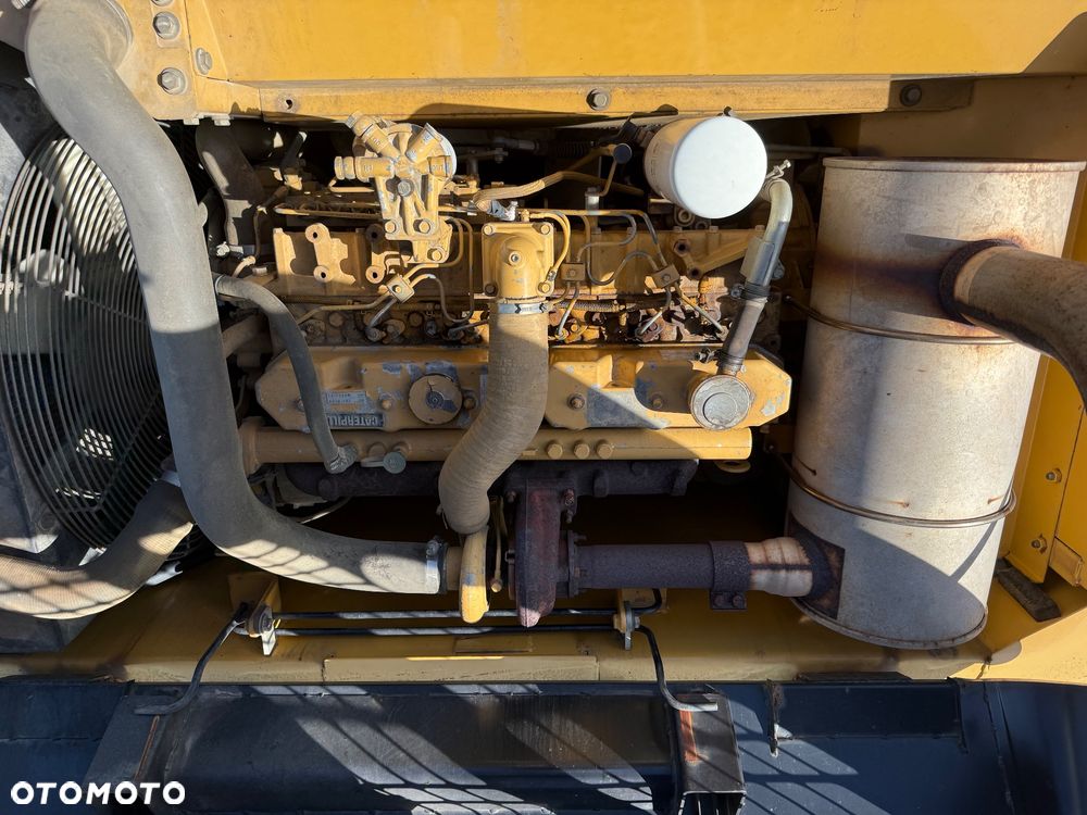 Caterpillar 318 CL - 13