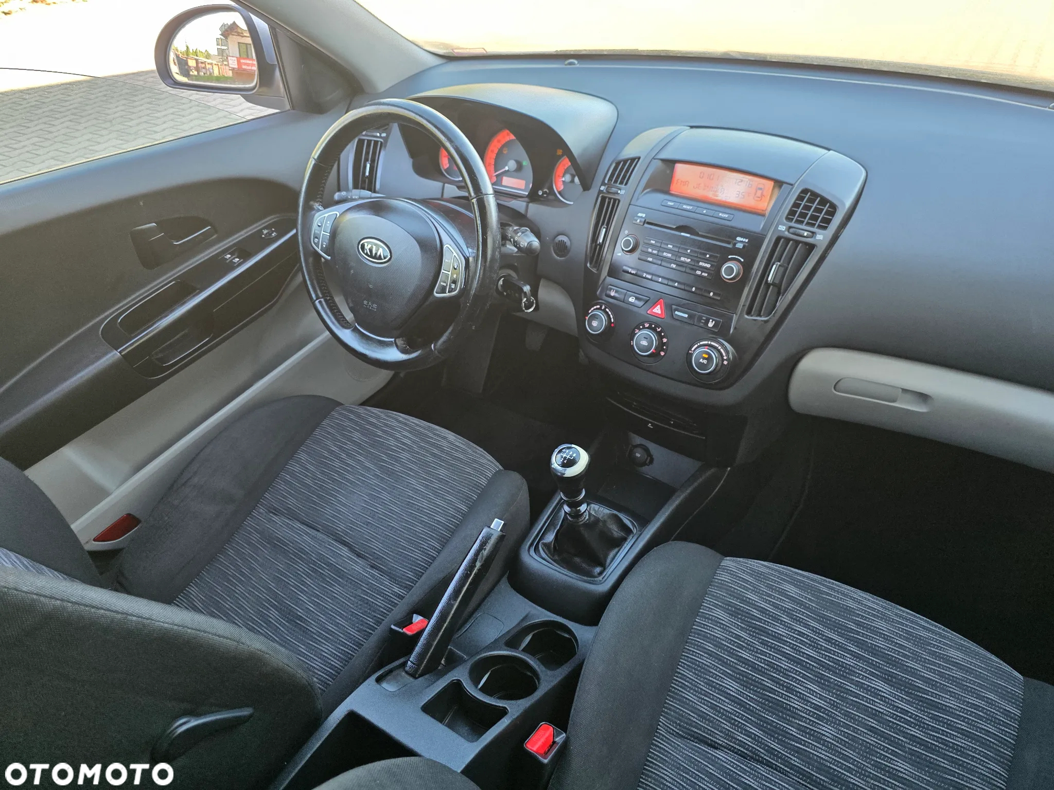 Kia Ceed 1.4 CVVT ISG Attract - 11