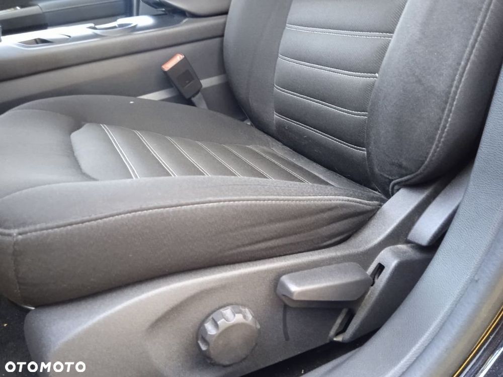 Ford Mondeo 1.5 EcoBoost Gold X (Trend) - 31