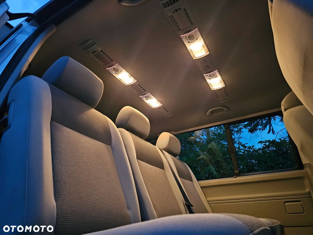 Volkswagen Caravelle L2 Trendline - 26