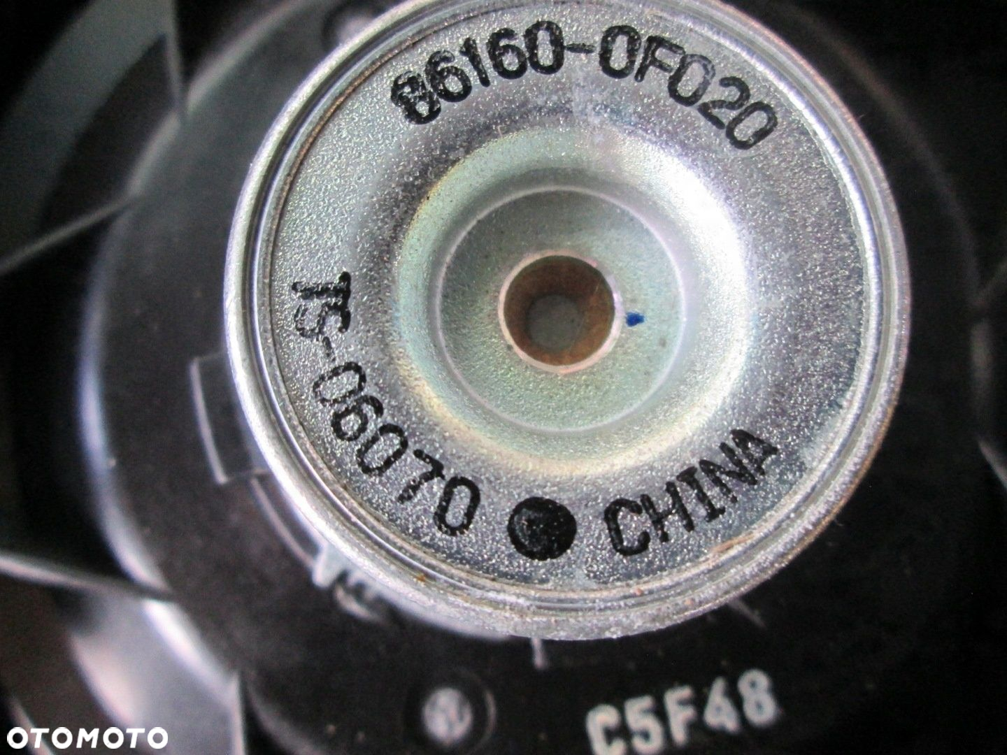 GŁOŚNIK DRZWI LEWY  PRAWY PRZÓD TOYOTA COROLLA VERSO II 04- 86160-0F020 - 4