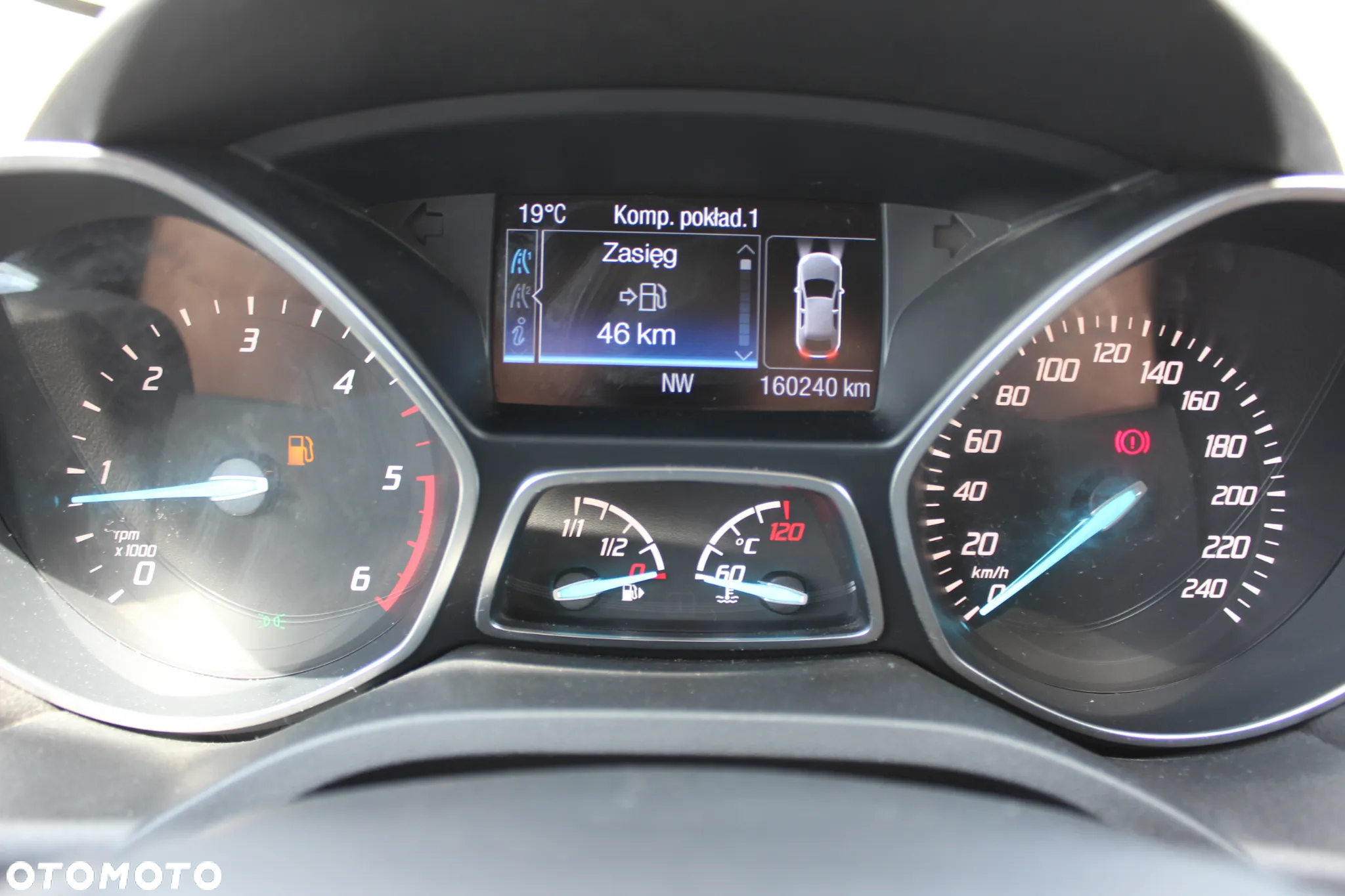 Ford Kuga 2.0 TDCi 2x4 Titanium - 13
