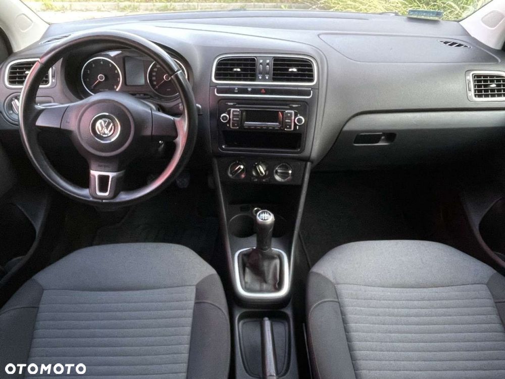 Volkswagen Polo - 15
