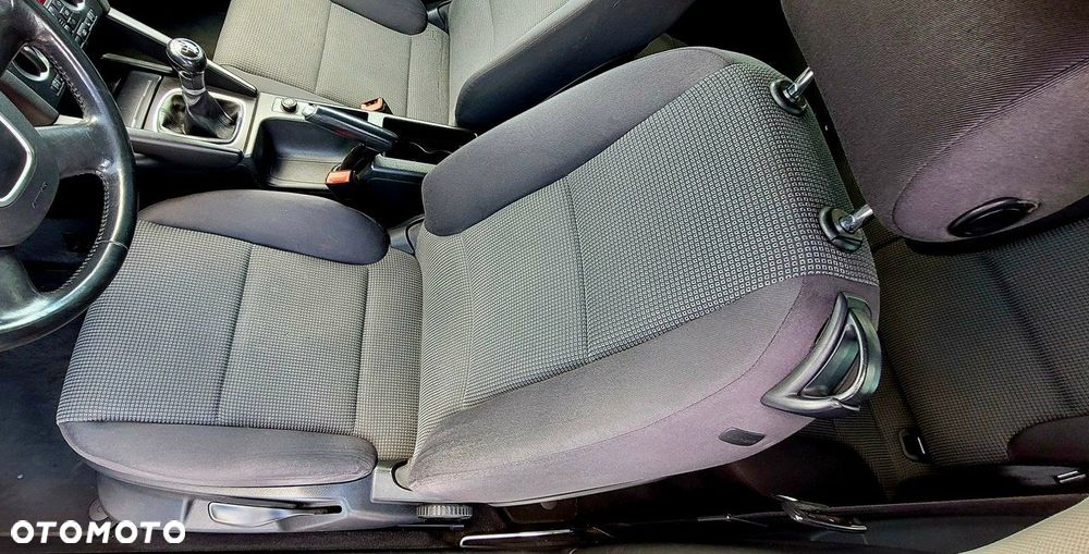 Audi A3 3-drzwiowe 1.6 FSI Attraction - 20